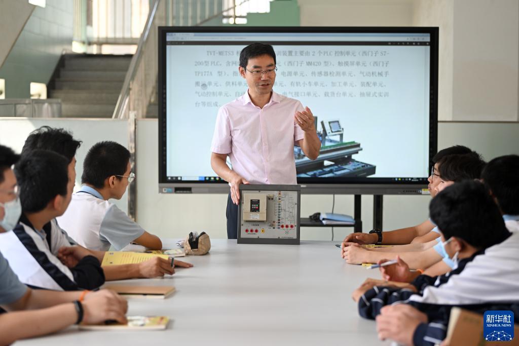 澳博app下载官方网站
